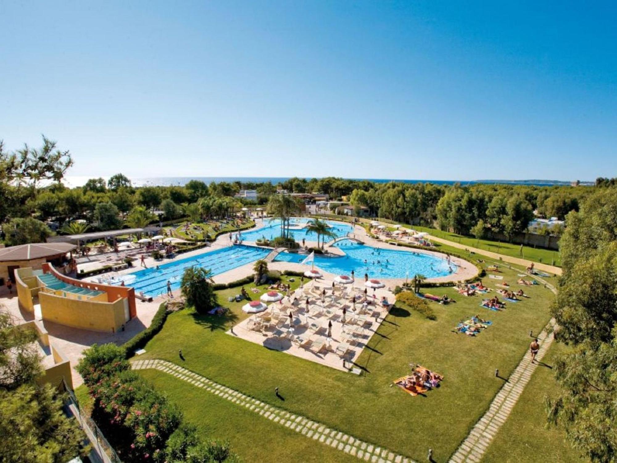 Locazione Turistica Camping La Masseria-1 Il Monte Esterno foto